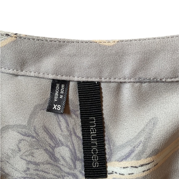 Maurices sheer blouse size XS - Picture 4 of 4